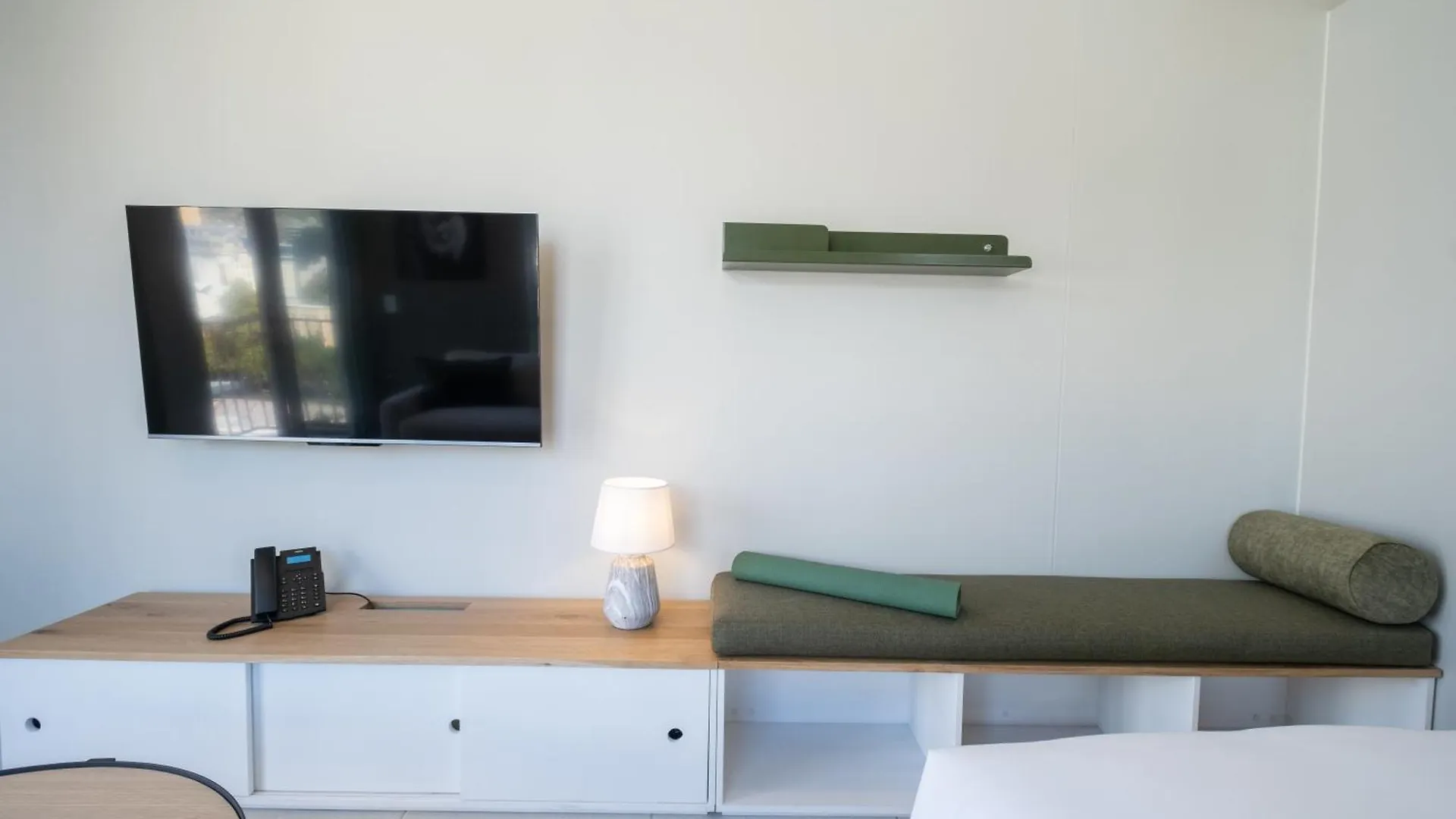 The Rose 605: City Centre Studio With Views Cape Town